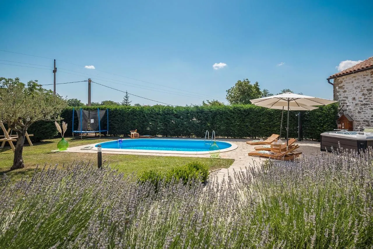 Vakantiehuis Villa Nonni-Romantic Stone House Višnjan