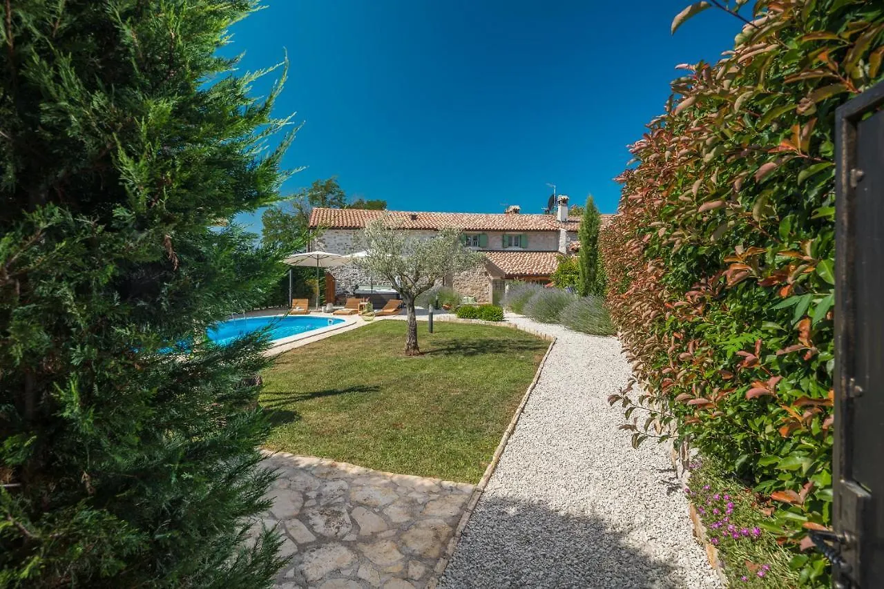 Villa Nonni-Romantic Stone House Višnjan Vakantiehuis