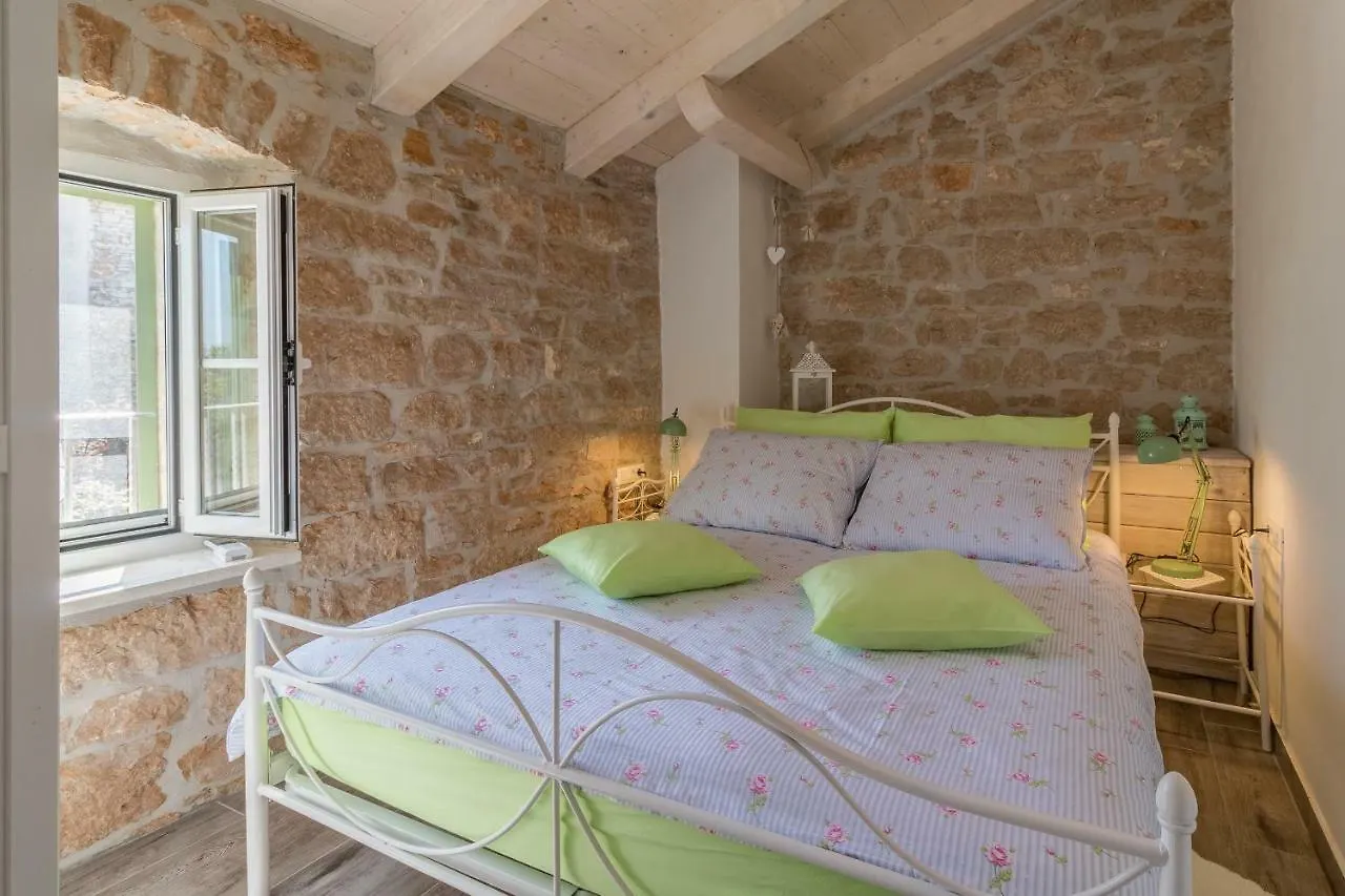 Ferienhaus Villa Nonni-Romantic Stone House Višnjan Kroatien